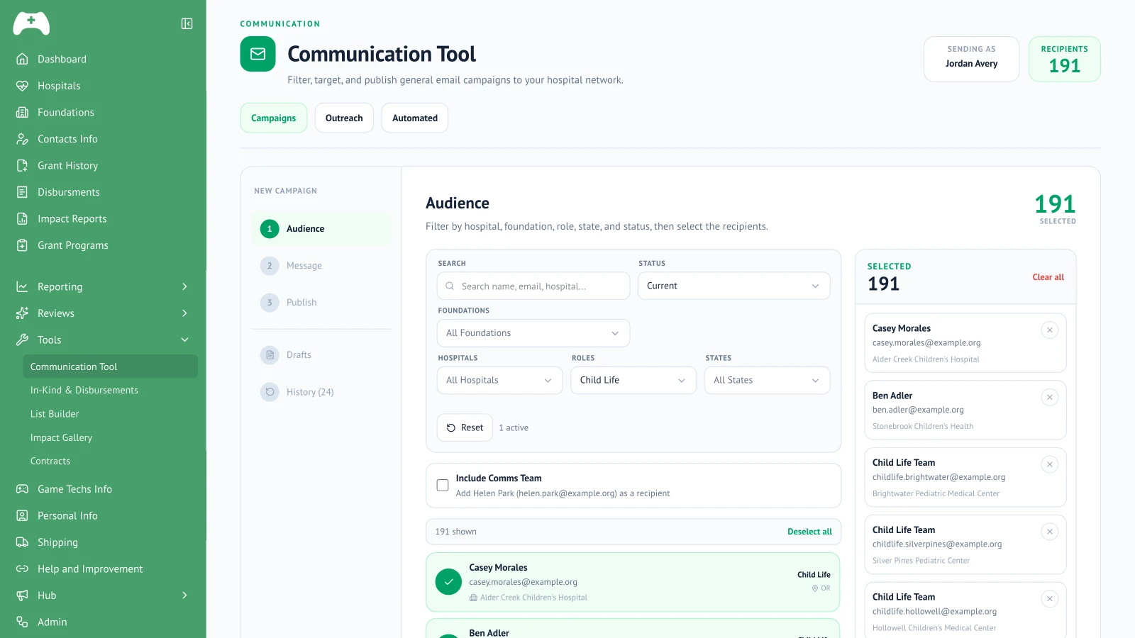 Communication tool building a campaign audience filtered by role, with 191 selected recipients